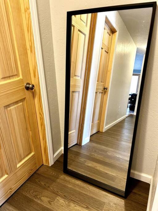 Fully Furnished, Serene Taos House エクステリア 写真